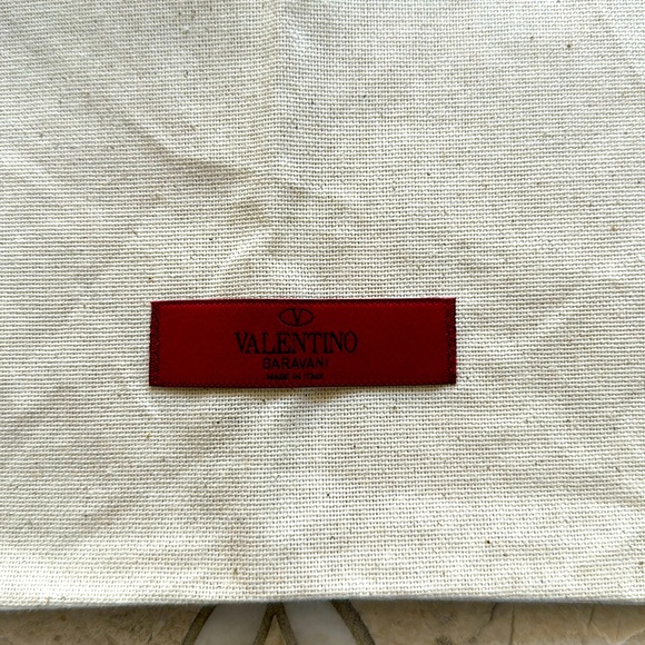 New Valentino Garavani Dust Cover / Dust Bag 13”x 12” - Picture 2 of 5